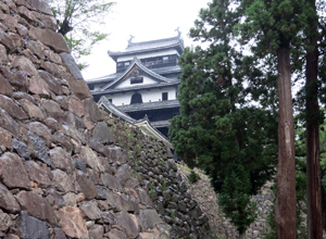 松江城と石垣